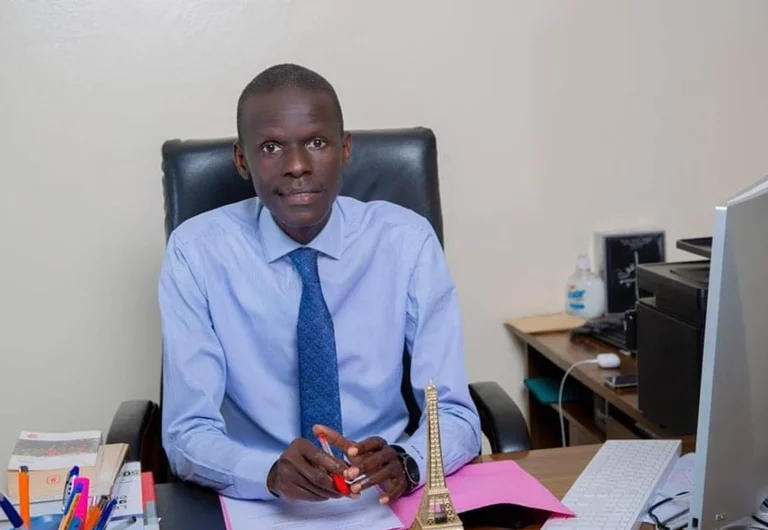 Waly Diouf Bodiang raille Farba Ngom : « On t’accuse d’alcoolodépendance, tu proposes des caisses de bière pour ta défense »