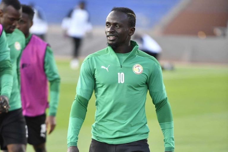 Équipe Nationale – Cheikhou Kouyate défend Sadio Mané face aux critiques « Il a failli perdre sa vie pour le Sénégal… »
