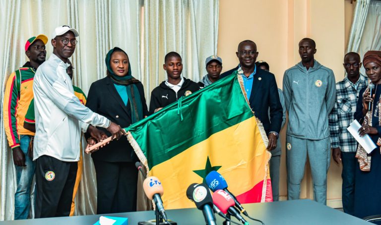 CAN U17 2025 : les Lionceaux reçoivent le Drapeau National