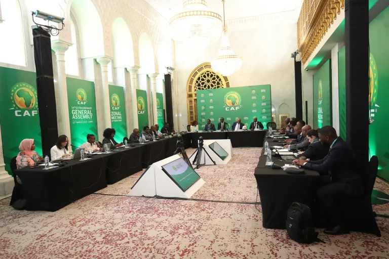 Le président de la CAF, Dr Motsepe, rencontre les unions zonales avant l'Assemblée générale extraordinaire