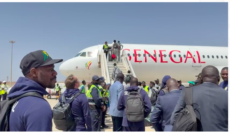 Soudan vs Sénégal : les Lions s'envolent pour la Libye (Leur voyage en images)