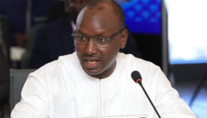 Le ministre Cheikh Tidiane Dièye promet une baisse progressive du coût de l’eau