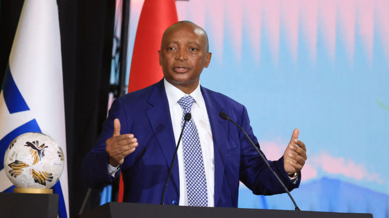 Le premier mandat du Dr Patrice Motsepe à la présidence de la CAF honoré par une publication commémorative
