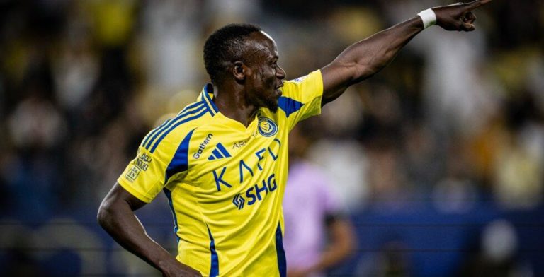 Saudi Pro League : Papa Buteur, Sadio Mané célèbre la naissance de sa fille