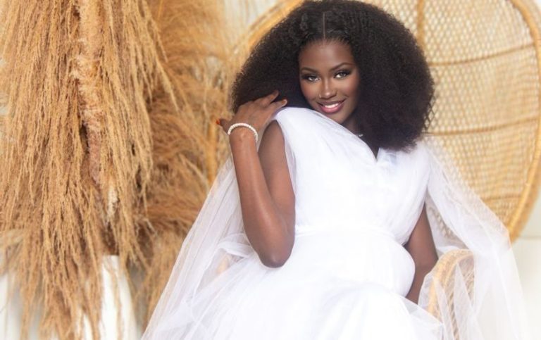 (Photos)- Carnet rose : La chanteuse Dieyla annonce l’arrivée de son deuxième bébé