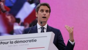 Gabriel Attal à Marine Le Pen: « Tu voles, tu paies «