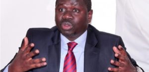 Polémique autour des poursuites contre d’anciens ministres : Oumar Youm interpelle le Procureur général dans une lettre ouverte