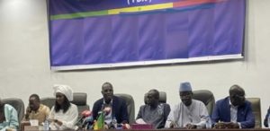 Dialogue politique : l'opposition divisée et hésitante