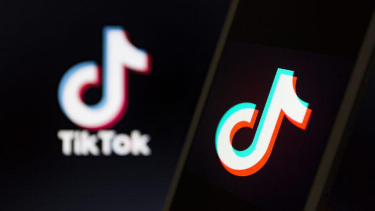 Escroquerie en ligne sur TikTok : un homme arrêté, plus de 50 victimes identifiées par la cybercriminalité