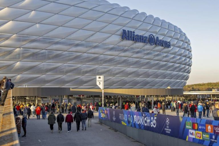 Arnaques, critères flous et manque de visibilité : le casse-tête des supporters du PSG qui veulent acheter des places pour la finale de Ligue des champions