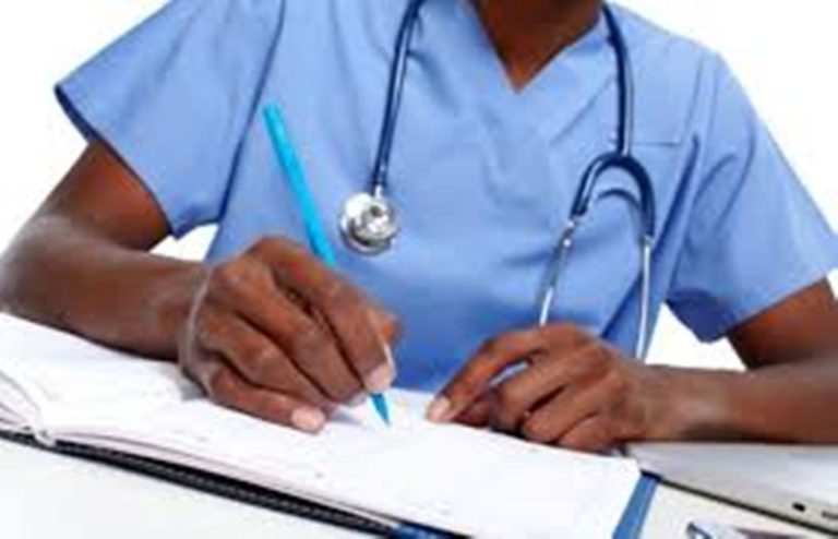 Centre de santé ex-Dominique : un aide-infirmier arrêté, il se faisait passer pour...
