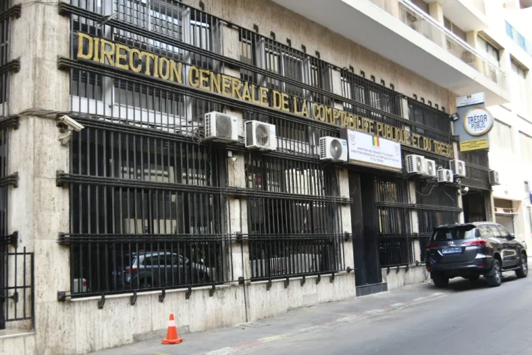 Vente secrète de 10 immeubles publics : le montage qui fait vaciller l’ère Macky Sall