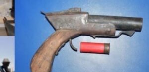 Tragédie à Touba : un enfant de 11 ans se tue accidentellement avec le pistolet de son père