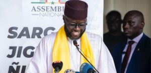 Assemblée nationale : une clôture inédite, El Malick Ndiaye sort le grand jeu