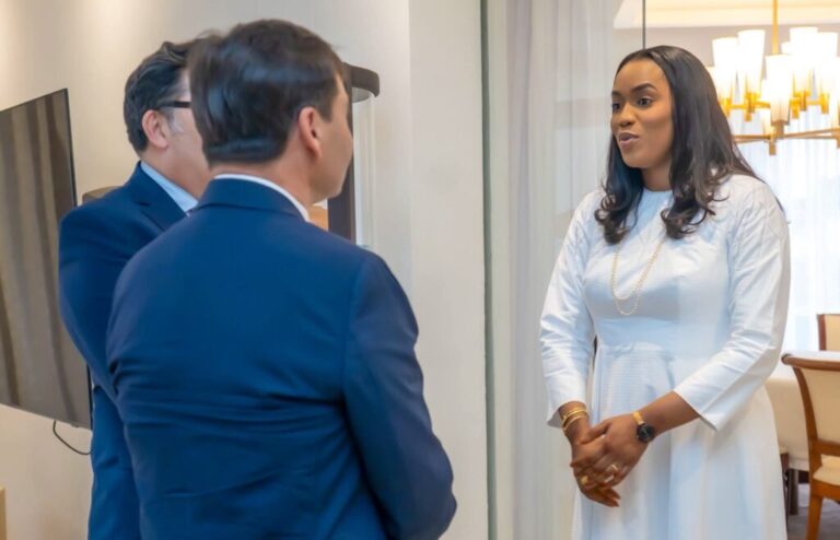 Femmes et enfants au cœur des priorités : la Première Dame Absa Faye reçoit le PAM et l’UNICEF (Photos)