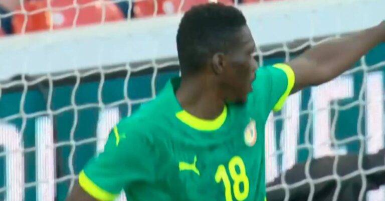 Le magnifique but de ismaila sarr contre Angleterre (VIDEO)