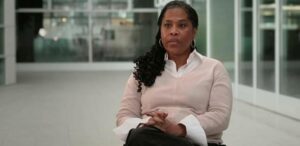 Nathalie Yamb réagit à la décision de l’UE de lui interdire l’accès à son territoire