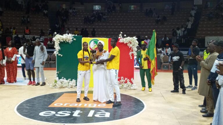 Afrobasket 2025 : ce que la Ministre des Sports a dit aux lions et Lionnes