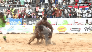 Vidéo : Doudou Sané s’impose devant Serigne Ndiaye 2