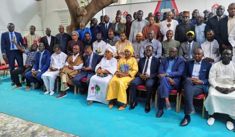 Diomaye Président : Un membre de coalition dénonce son exclusion du groupe whatsapp...