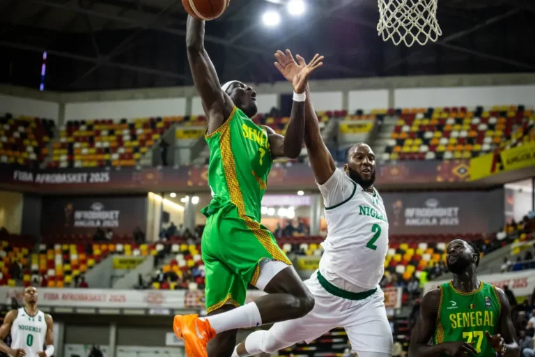 AFROBASKET 2025 : Le Sénégal fait Plier le Géant Nigérian (91-75) et retrouve le Mali en demies