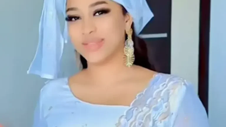 Aïcha Rassoul, radieuse en blanc à l'approche du Gamou de Tivaouane (Vidéo)