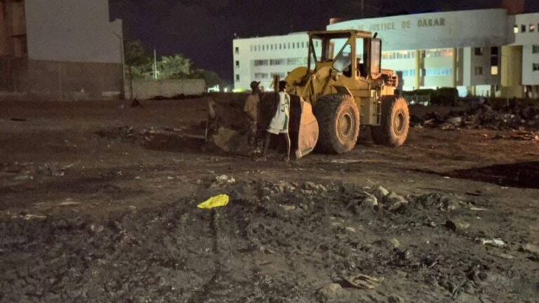 Garage Lat Dior : Me Bamba Cissé met fin à l'occupation anarchique des lieux (photos)