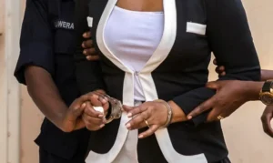 Escroquerie : une femme condamnée pour s’être fait passer pour la sœur du Premier ministre