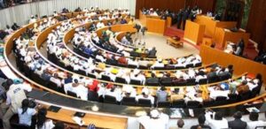 Assemblée nationale : rentrée des classes pour les députés, une grosse interrogation sur la table