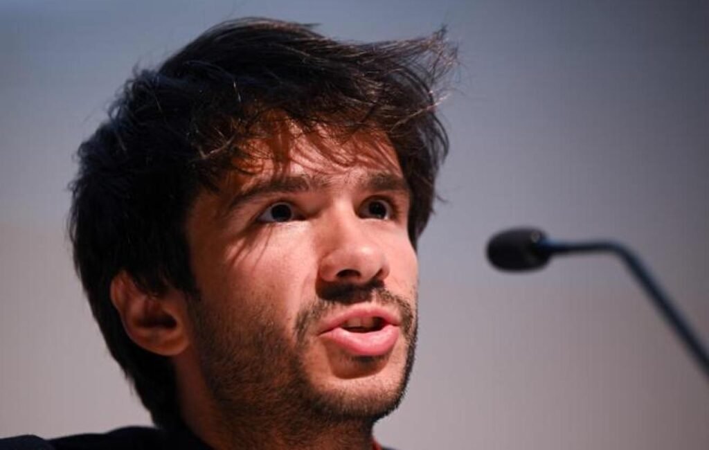 « Ridicule » : Juan Branco tacle Me Pierre-Olivier Sur
