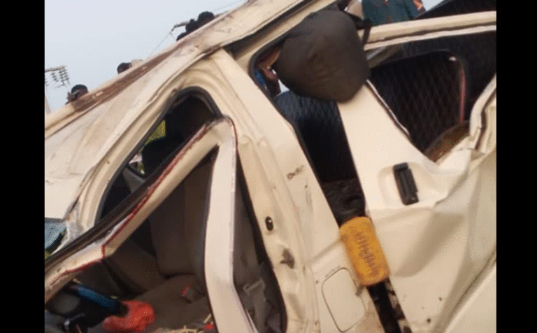 3 morts : les images d’un terrible accident sur l’axe Fatick–Foundiougne...