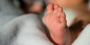 "Infanticide" à Yeumbeul Sud : une élève de 19 ans et sa maman arrêtées puis placées en garde à vue