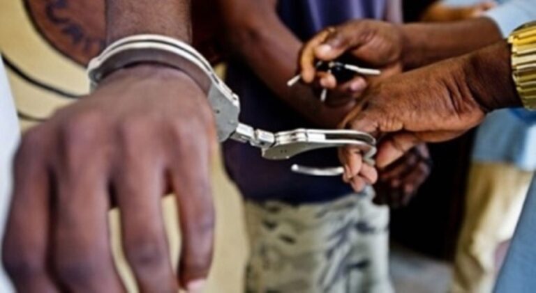 THIÈS : I. Mbaye, voleur présumé de téléphone, lynché et emprisonné, relaxé au bénéfice du doute