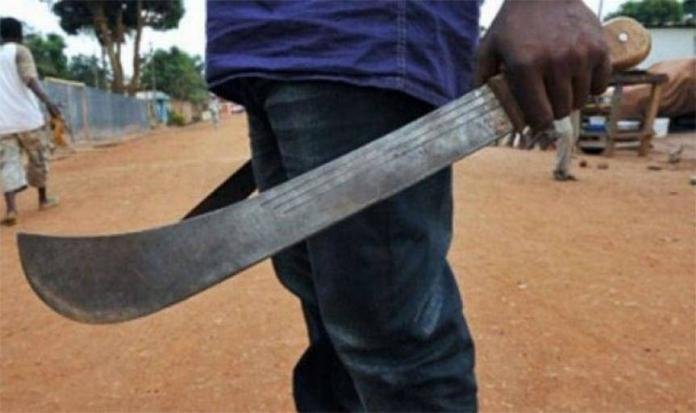 Ndiaganiao : un mari attaque son épouse à la machette
