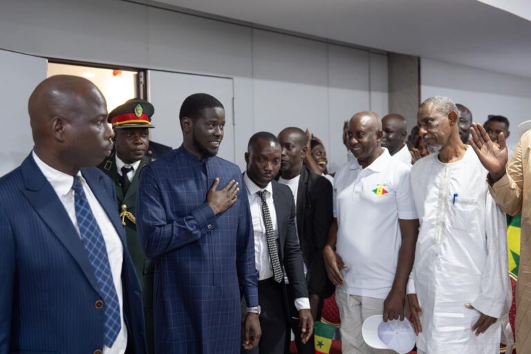 Diplomatie : le Président Bassirou Diomaye Faye en Angola pour le 7ᵉ Sommet UE-UA