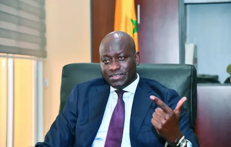 "La fuite, leur sport préféré" : Abass Fall tacle l'opposition