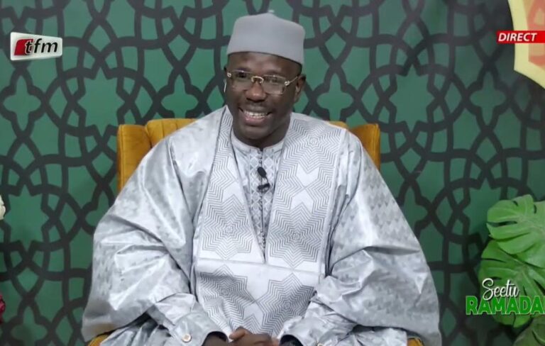 24 heures après l’annonce de son départ, Oustaz Mame Mor Mbacké retourne au Groupe Futurs Médias