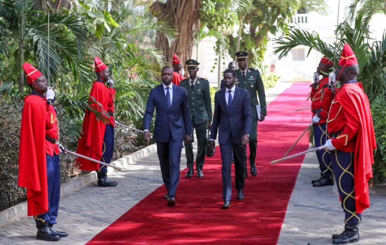 « Préparons-nous à la séparation..» : Les mots forts du Pr Aly Khoudia Diaw sur la crise Faye-Sonko
