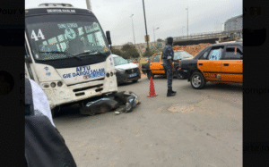 Rond-Point Hann: Un Tata de la ligne 44 heurte mortellement un conducteur de deux roues