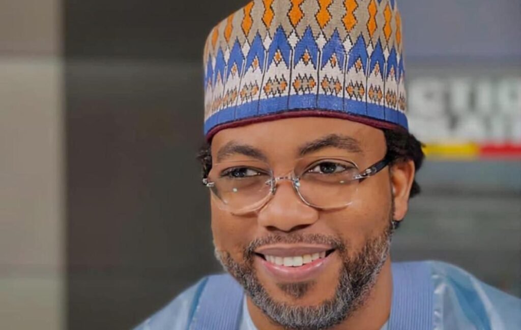 Procès pour terrorisme : Le verdict est tombé pour Cheikh Alassane Sène La Chambre criminelle de Dakar a rendu son verdict ce vendredi 19 décembre dans l'affaire de terrorisme qui visait le guide religieux Cheikh