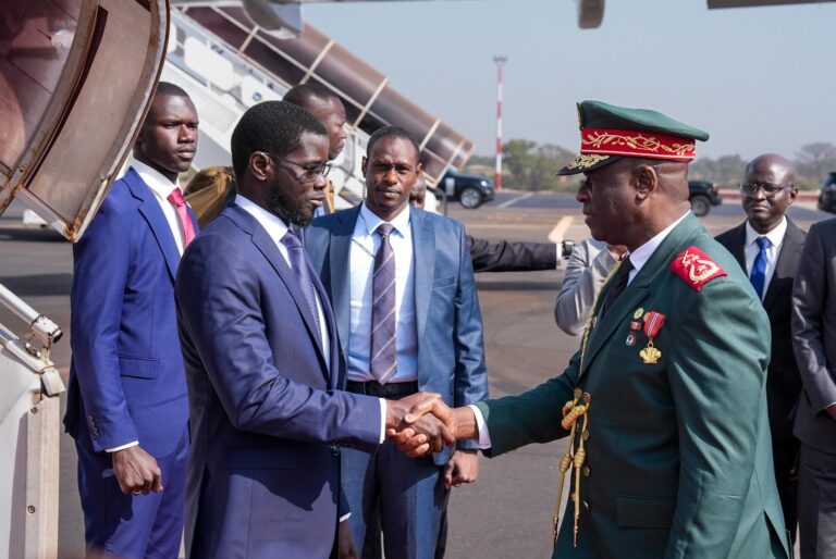 CEDEAO : LE PRÉSIDENT BASSIROU DIOMAYE FAYE EN MISSION À BISSAU
