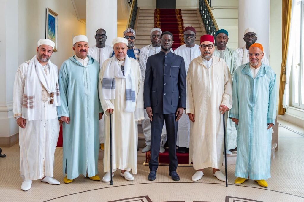 Hadaratoul Jummah nationale : le Président Diomaye reçoit les organisateurs et le Khalife du Maroc Khalife du Maroc