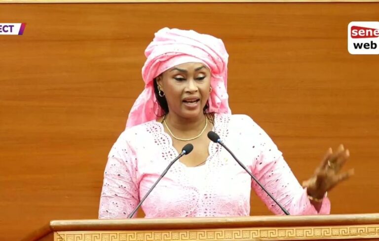 Assemblée : Maïmouna Bousso traite Moussa Bocar Thiam de "fuyard"