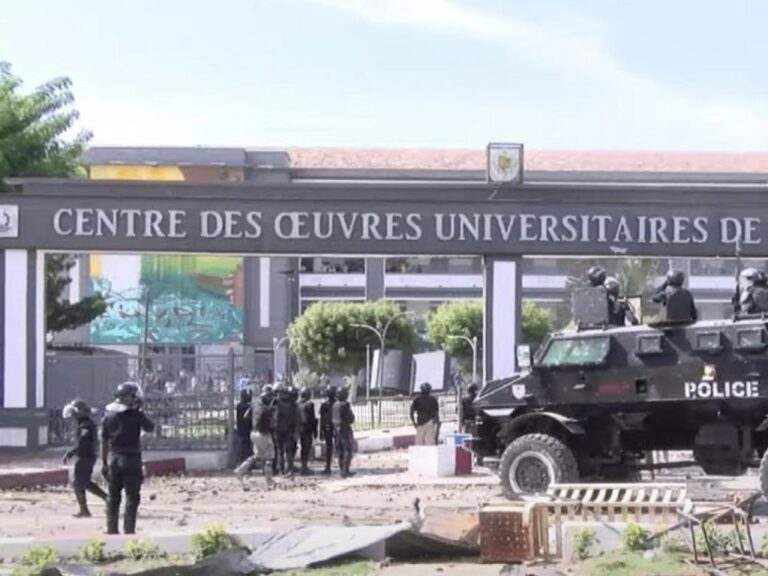 UCAD : le SUDES/ESR UCAD rejette l’implantation d’un commissariat et soutient la délocalisation des filières