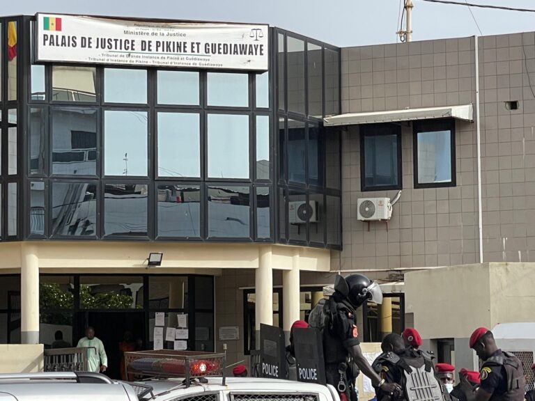 Verdict de fer à Pikine-Guédiawaye : 5 ans de prison ferme et 3 millions d’amende pour deux homosexuels