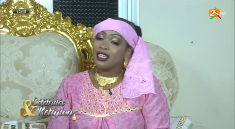 (Vidéo)- Coran : Oumou Sow récite sa sourate favorite à la perfection
