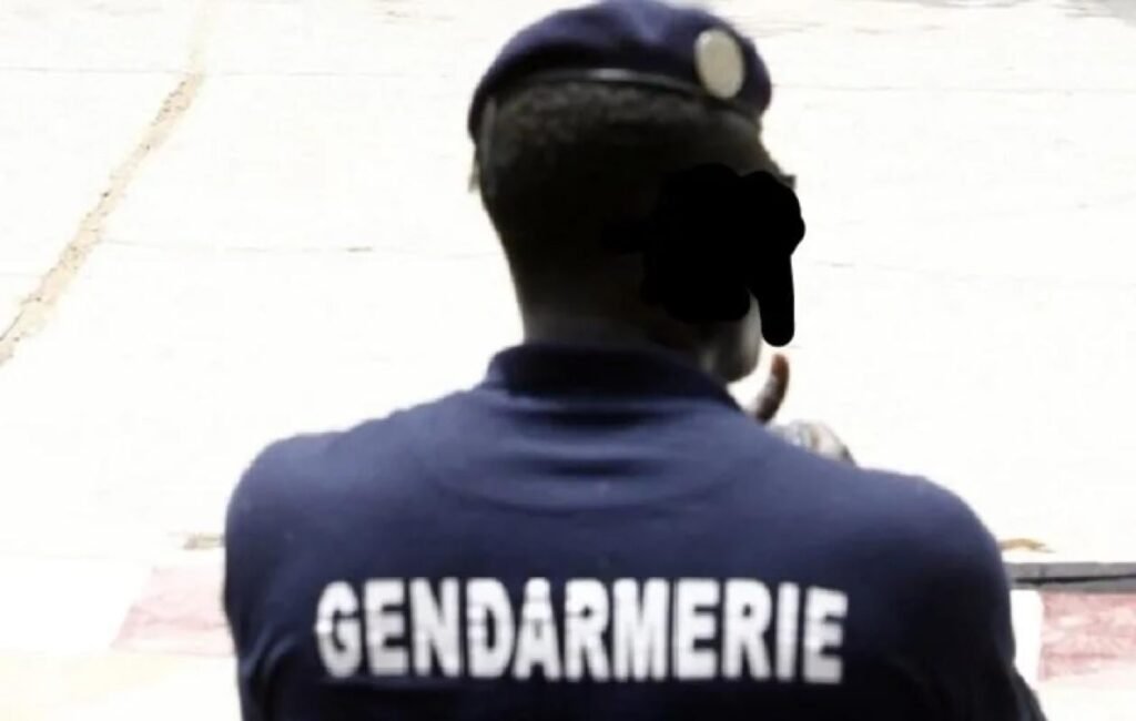 Insolite : Marié et père de deux enfants, il menait une double vie de « gendarme » escroc gendarme escroc