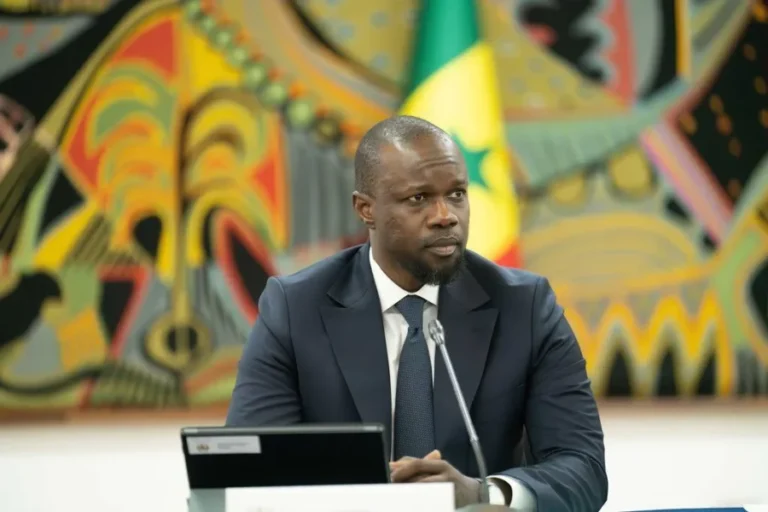 Révision constitutionnelle : le Premier ministre peut désormais présider le Conseil des ministres !