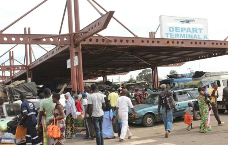 Dahra : Huit chauffeurs grévistes arrêtés après avoir caillassé un "War Gaindé"