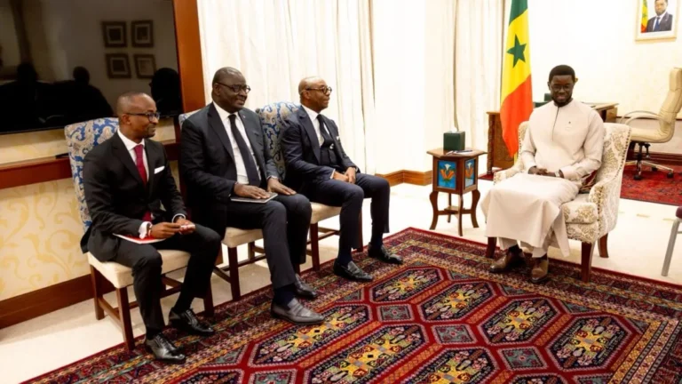 Bassirou Diomaye Faye reçoit la BOAD autour des enjeux économiques et de la dette